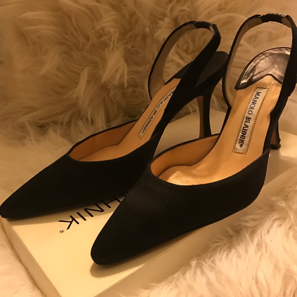 Manolo Blahnik Carolyne slingback pumps